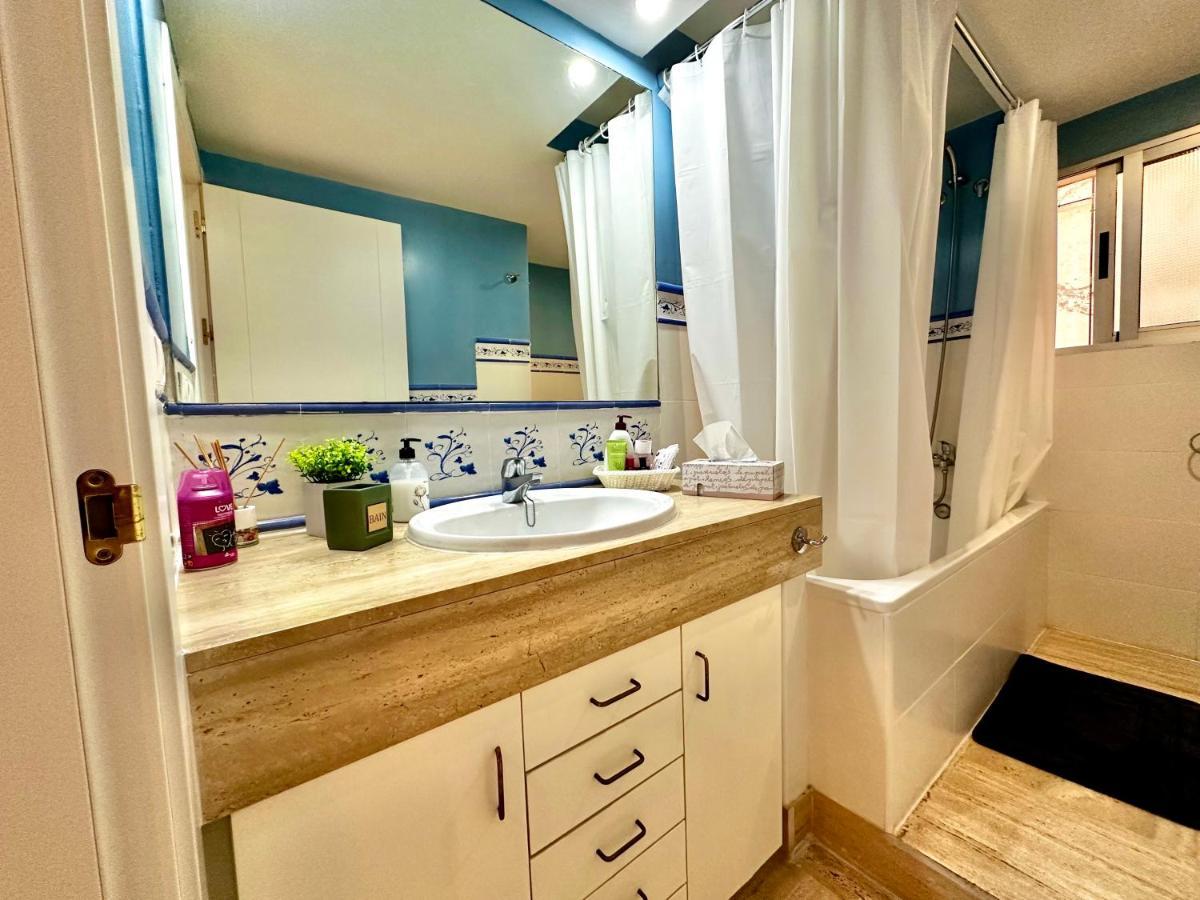 Moderna Habitacion En El Corazon De Аликанте Екстериор снимка